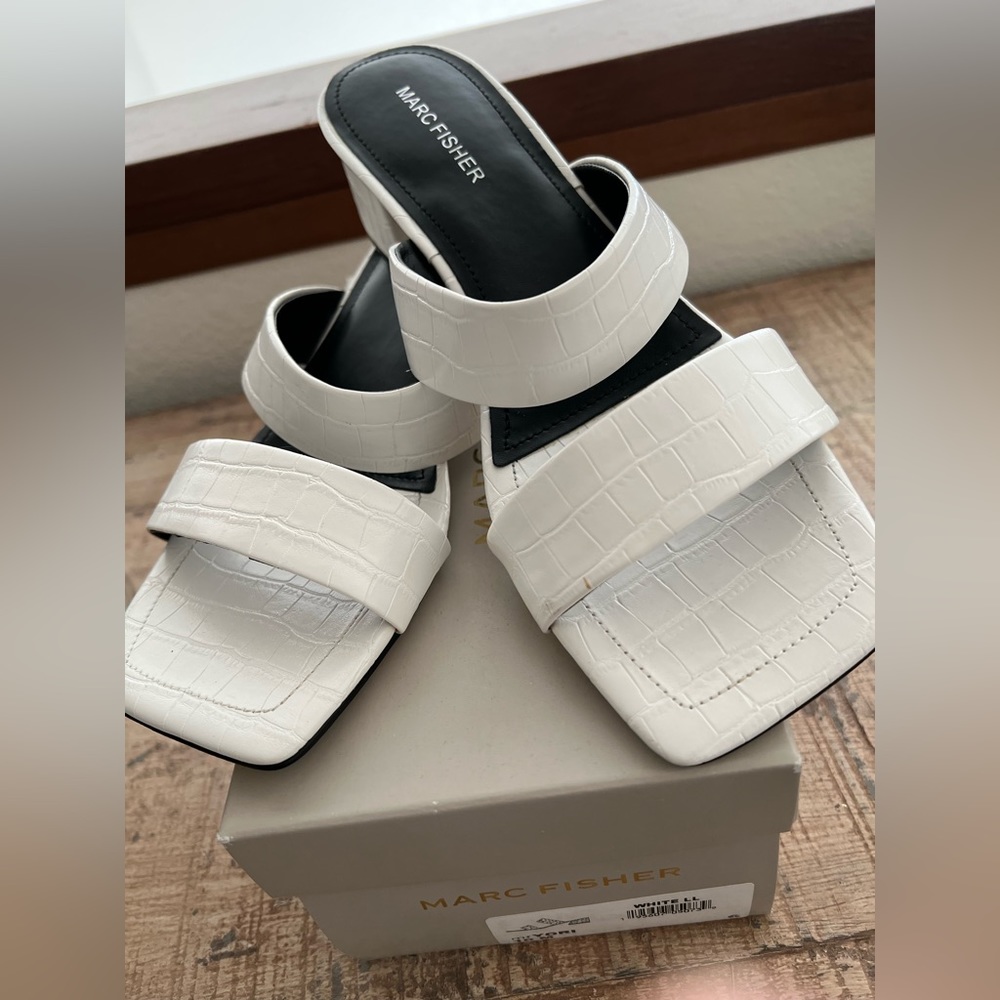 Marc Fischer Sandals - Picture 4 of 8